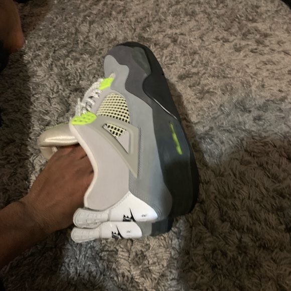 COPY - Air Jordan Retro 4 Neon Size 10 US - Picture 5 of 5